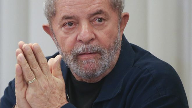 Lula diz que está triste, que tem 'bons advogados' e que crê na Justiça