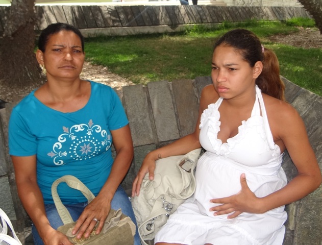 Ney Silva/Acorda Cidade | Taionara Conceição e sua mãe