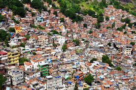 Pesquisa indica que 94% dos moradores das favelas do país se dizem felizes