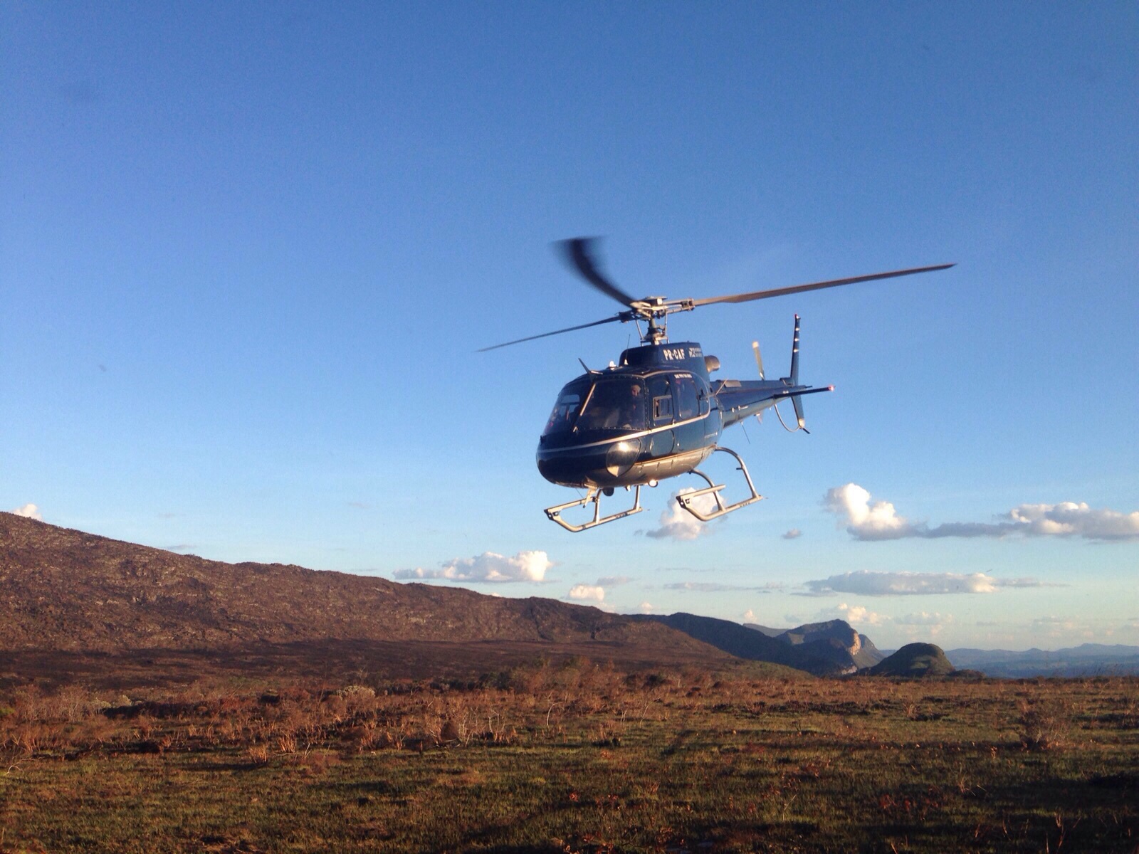  Governo envia mais um helicóptero para combater incêndio na Chapada Diamantina