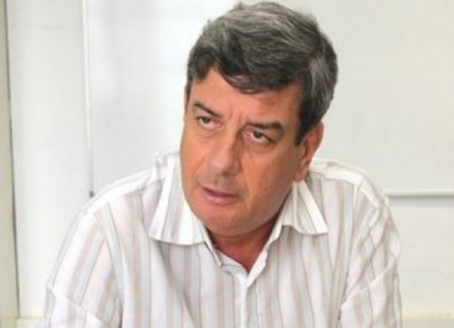 Vice-prefeito de Feira de Santana presta queixa após ter celular clonado