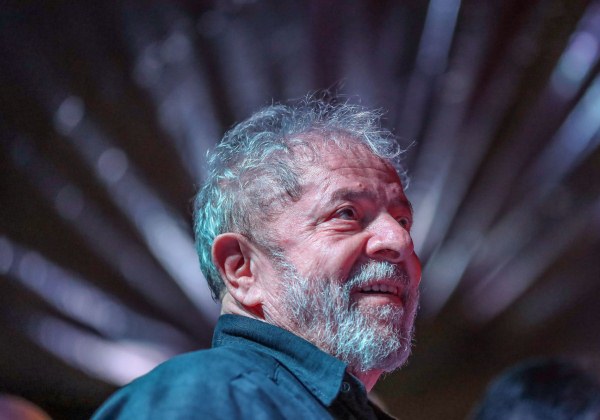 Lula se compara a Tiradentes: 'O enforcado virou herÃ³i'