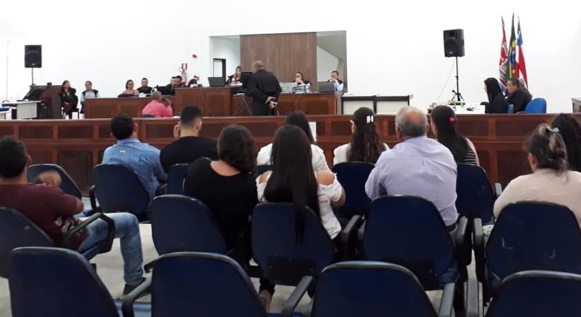 Ex-vereador e comparsa acusados de jogar Ã¡cido em vendedora de lanche sÃ£o condenados a mais de 10 anos de prisÃ£o em Feira de Santana