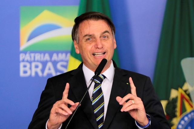Bolsonaro: dinheiro retirado de universidades serÃ¡ investido na base