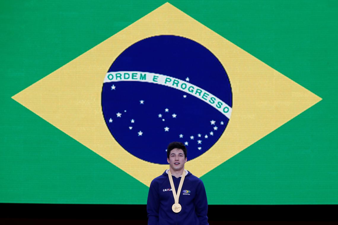 Brasil é ouro em mundiais de Ginástica Artística e Boxe