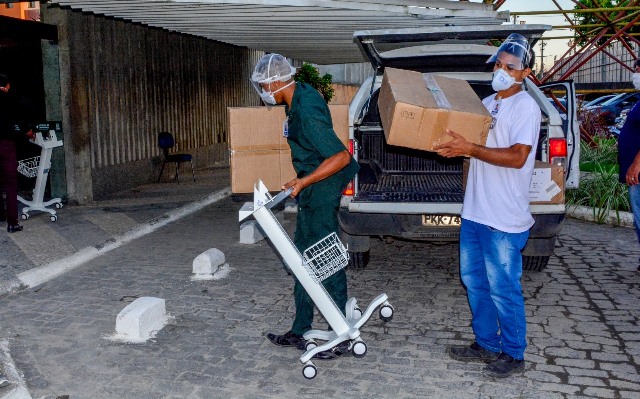  Governo do Estado empresta três respiradores para hospital de campanha de Feira de Santana