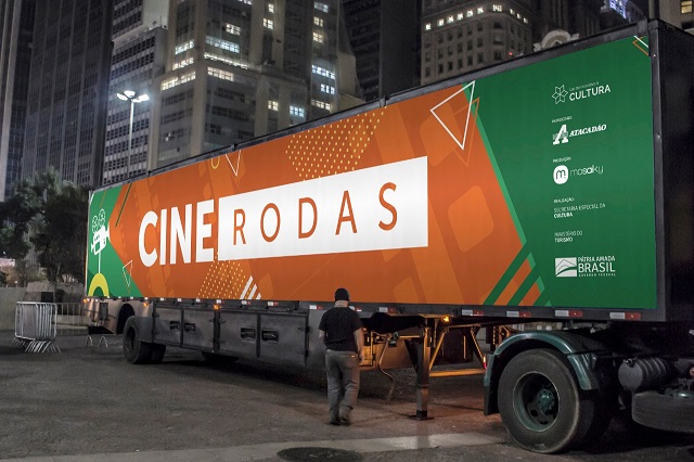 Feira de Santana será palco do Cine Rodas, projeto cultural que traz filmes e desenhos ao ar livre, neste fim de semana