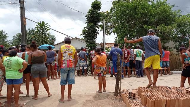 Três pessoas morrem eletrocutadas no distrito de Matinha em Feira de Santana