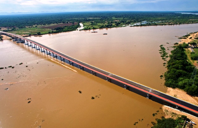 Ponte entre Barra e Xique-Xique beneficiará logística da soja e do feijão para Nordeste, afirma secretário de infraestrutura