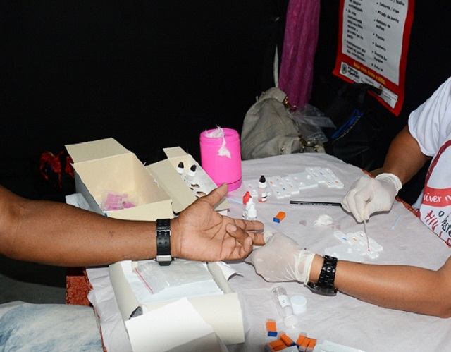 Preservativos e testes rápidos disponíveis nas unidades de saúde