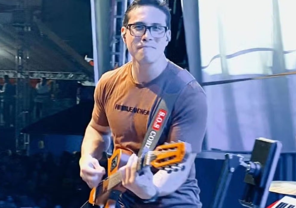 Ayres Sasaki atuava como compositor e cantor