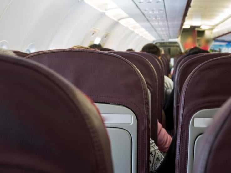 Dia do Gordo expõe desafios no transporte aéreo; advogada destaca que falta de acessibilidade reforça exclusão
