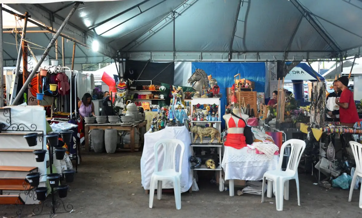 Feira Arte na Avenida na Expofeira
