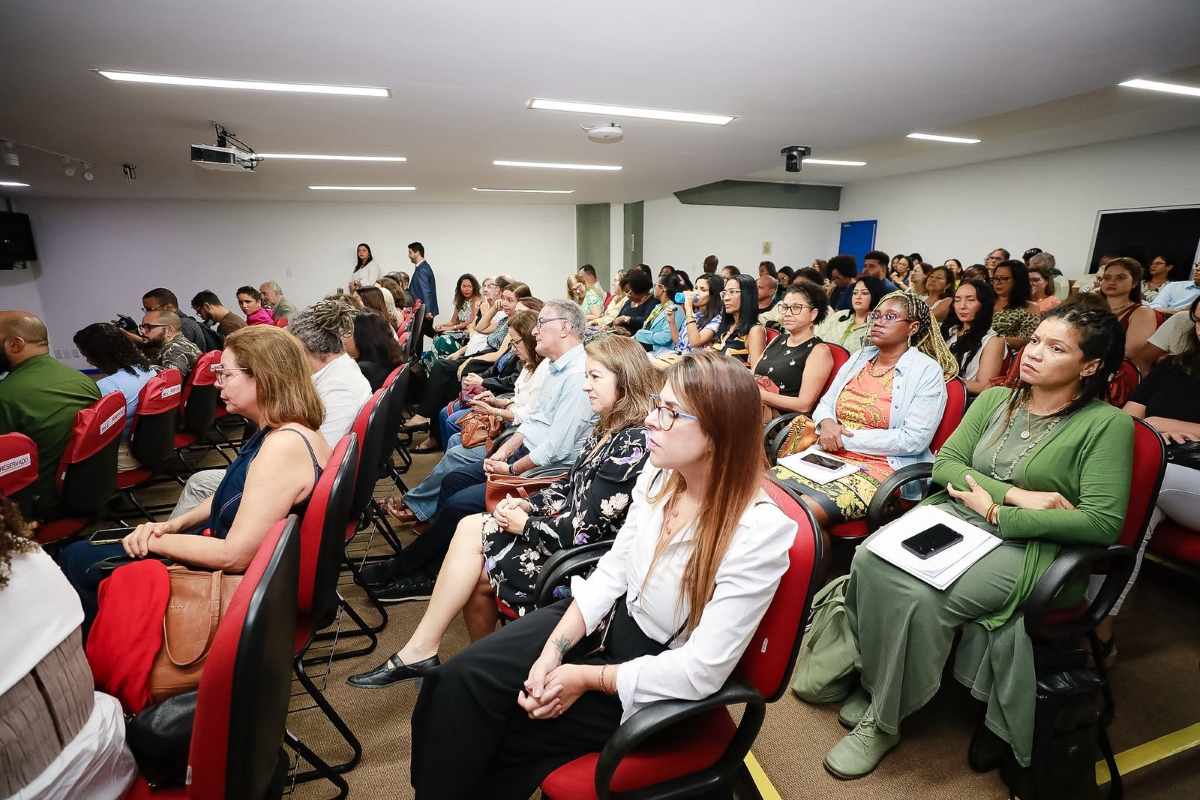 SEC lança programa de mestrado para ampliar formação docente de coordenadores pedagógicos